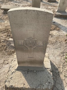 BAGHDAD (NORTH GATE) WAR CEMETERY - LLOYD, C